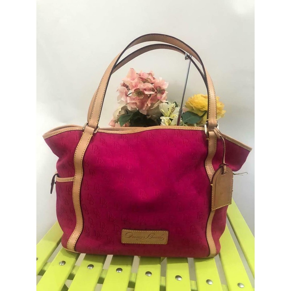 Dooney& Bourke DB pink canvas leather tote bag 220